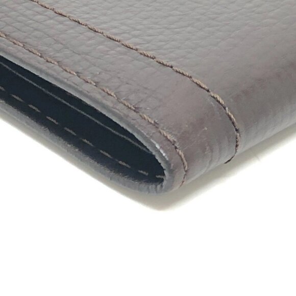 LOUIS VUITTON Utah Compact Wallet (No Coin Compartment) Passport Case - Picture 14 of 16